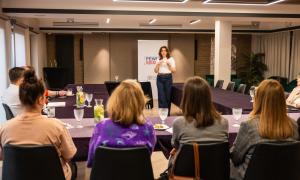 PEWNI S!EB!E w Hotelu Traugutta 3 