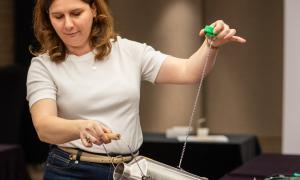 PEWNI S!EB!E w Hotelu Traugutta 3 